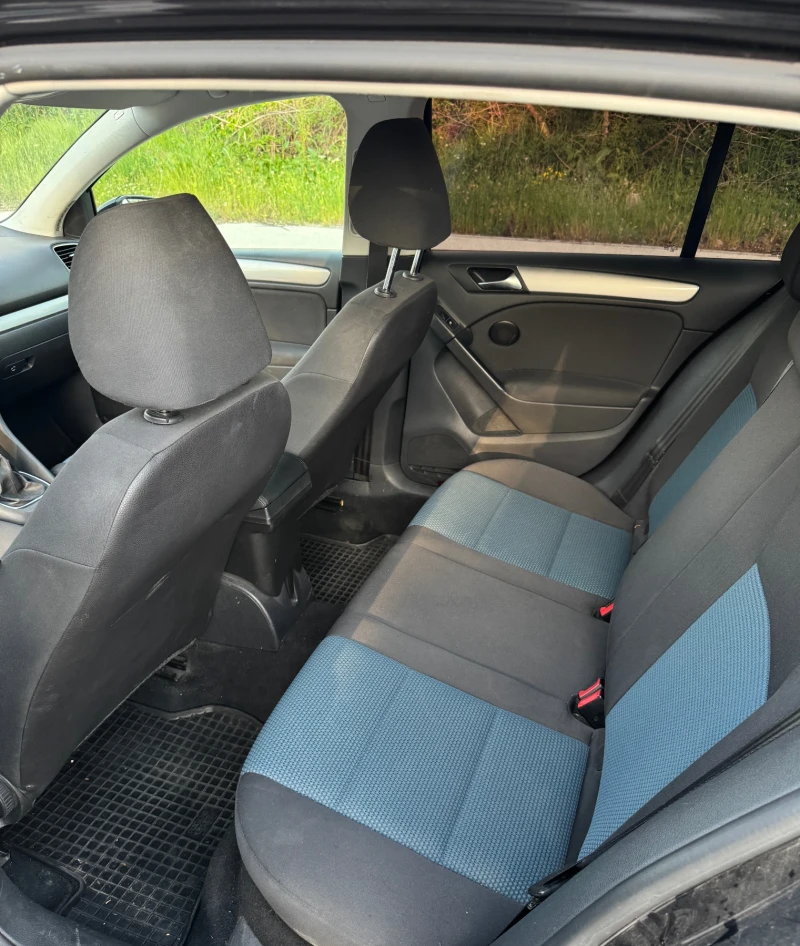 VW Golf, снимка 11 - Автомобили и джипове - 52658439