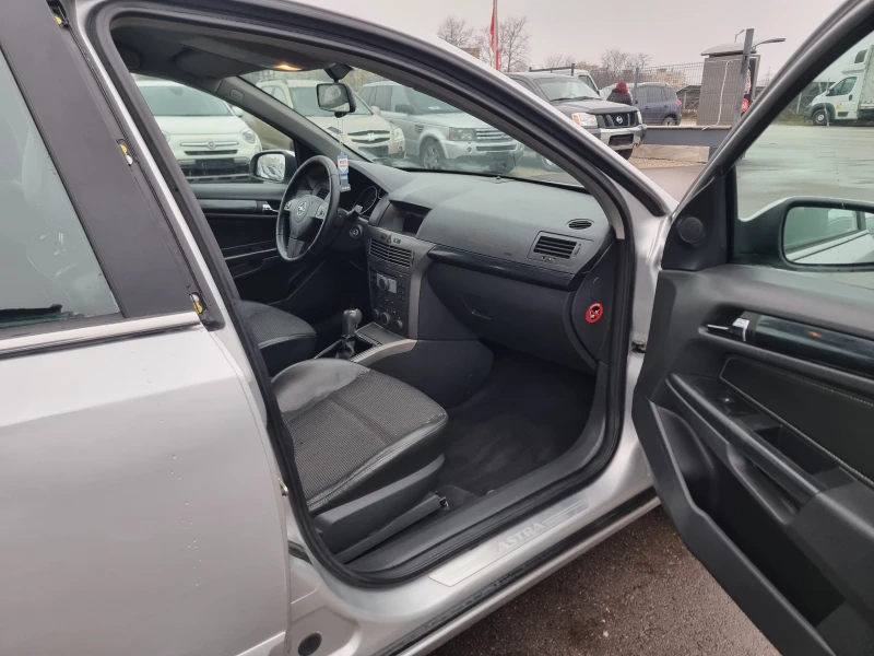 Opel Astra 1.7CDTI, снимка 15 - Автомобили и джипове - 53041221