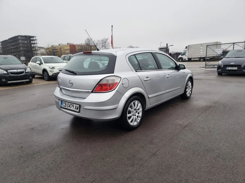 Opel Astra 1.7CDTI, снимка 7 - Автомобили и джипове - 53041221