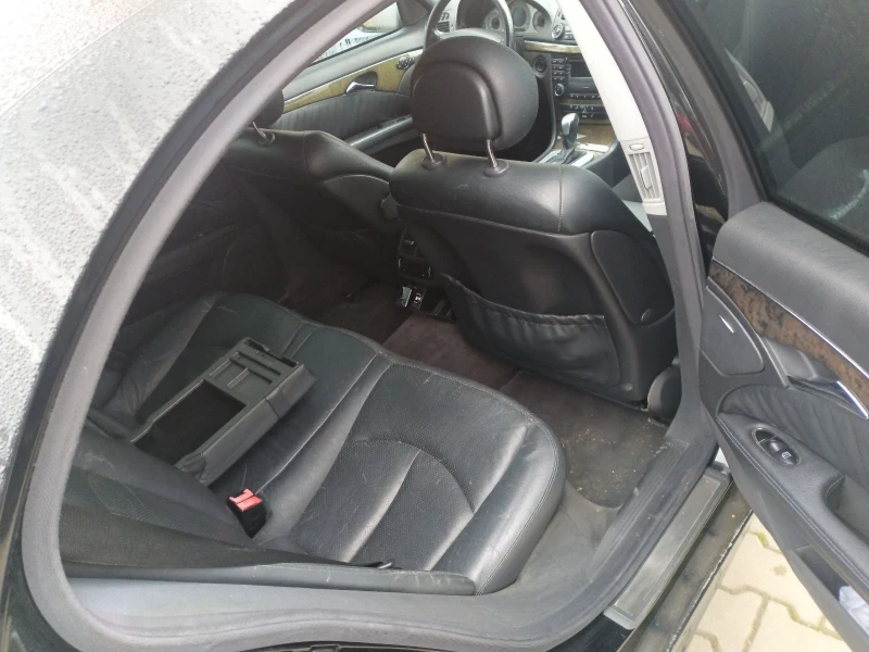 Mercedes-Benz 220, снимка 5 - Автомобили и джипове - 53395124