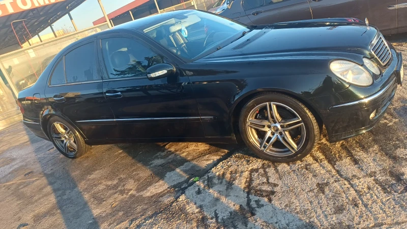 Mercedes-Benz 220, снимка 12 - Автомобили и джипове - 53395124