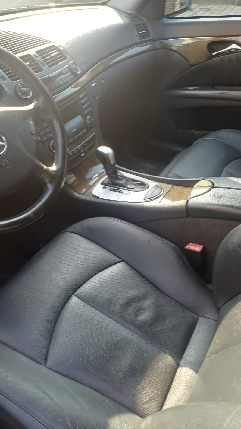 Mercedes-Benz 220, снимка 7 - Автомобили и джипове - 53395124