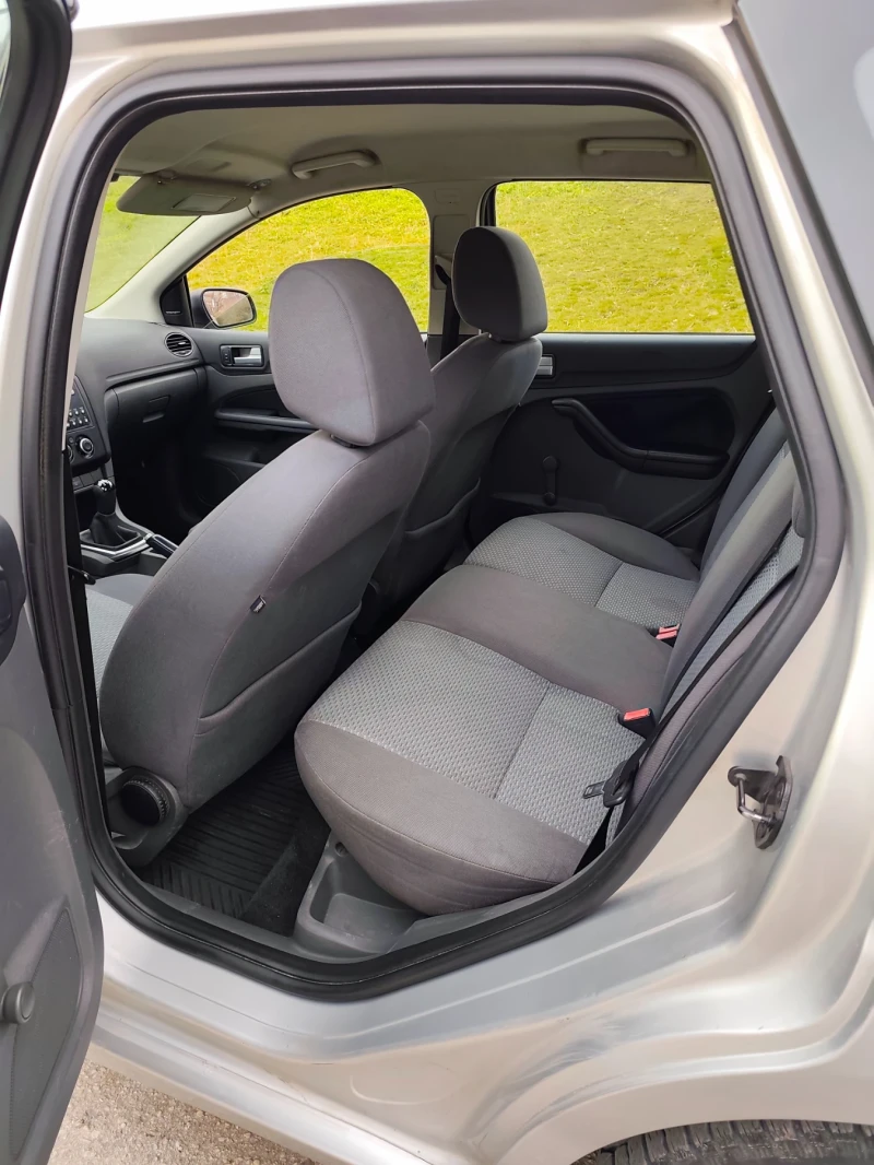 Ford Focus 1.8 TDCi, снимка 8 - Автомобили и джипове - 53589510