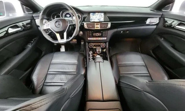 Mercedes-Benz CLS 63 AMG 4 MATIC  - изображение 7