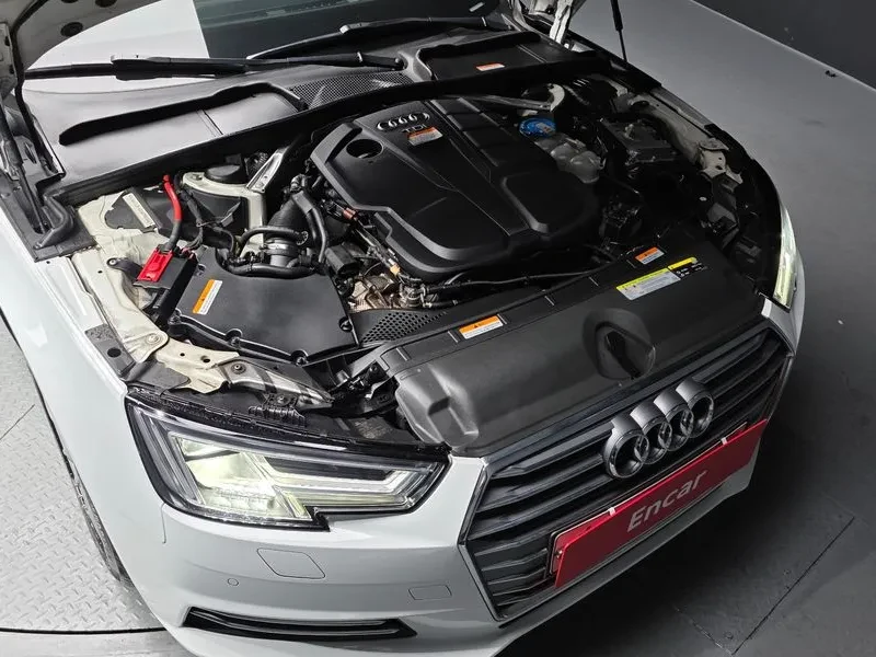 Audi A4 2.0 TDI, снимка 6 - Автомобили и джипове - 54144424