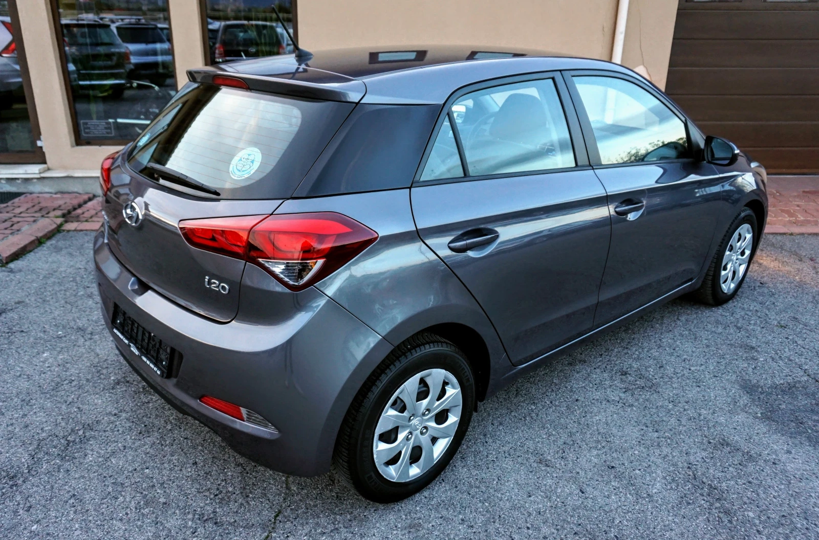 Hyundai I20 1.2i CLASSIC - изображение 3