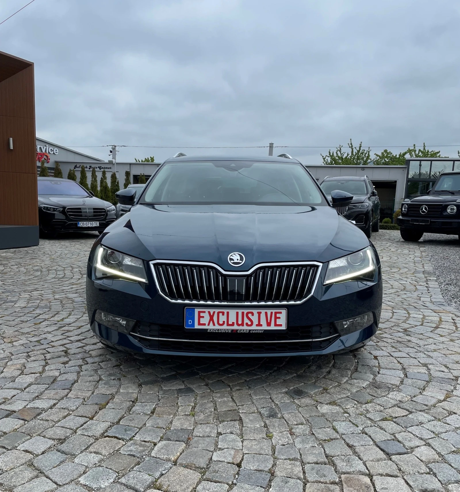 Skoda Superb 2.0 TDI DISTRONIC - изображение 2