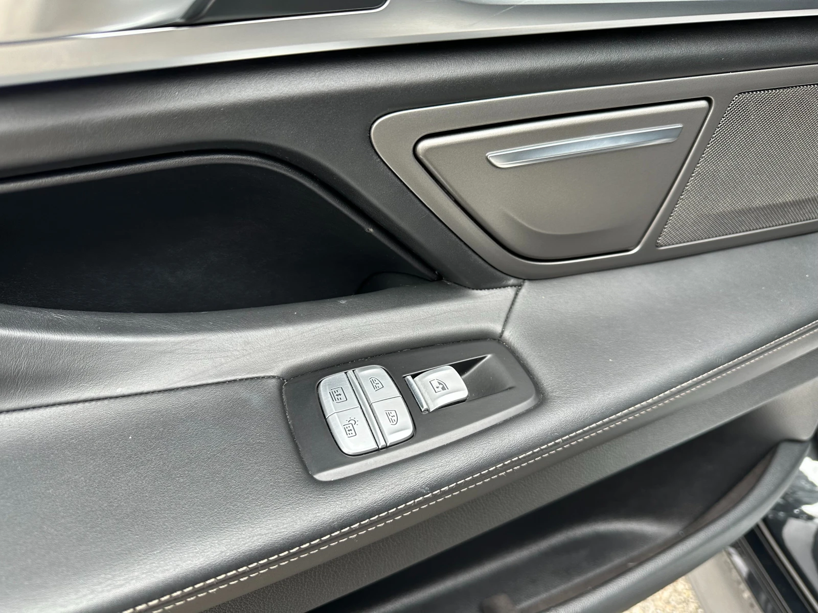 BMW 750 I XDrive  - изображение 10