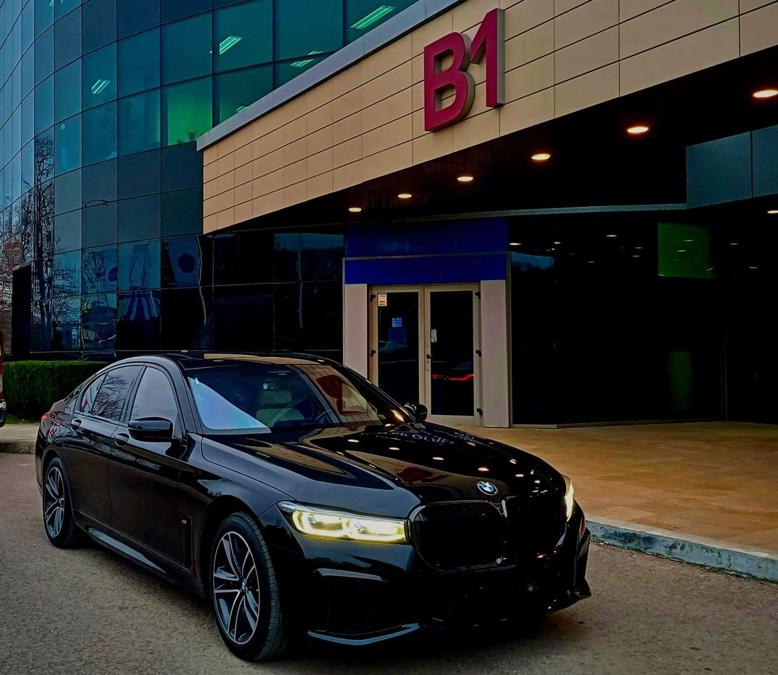 BMW 750 750I XDRIVE - изображение 2