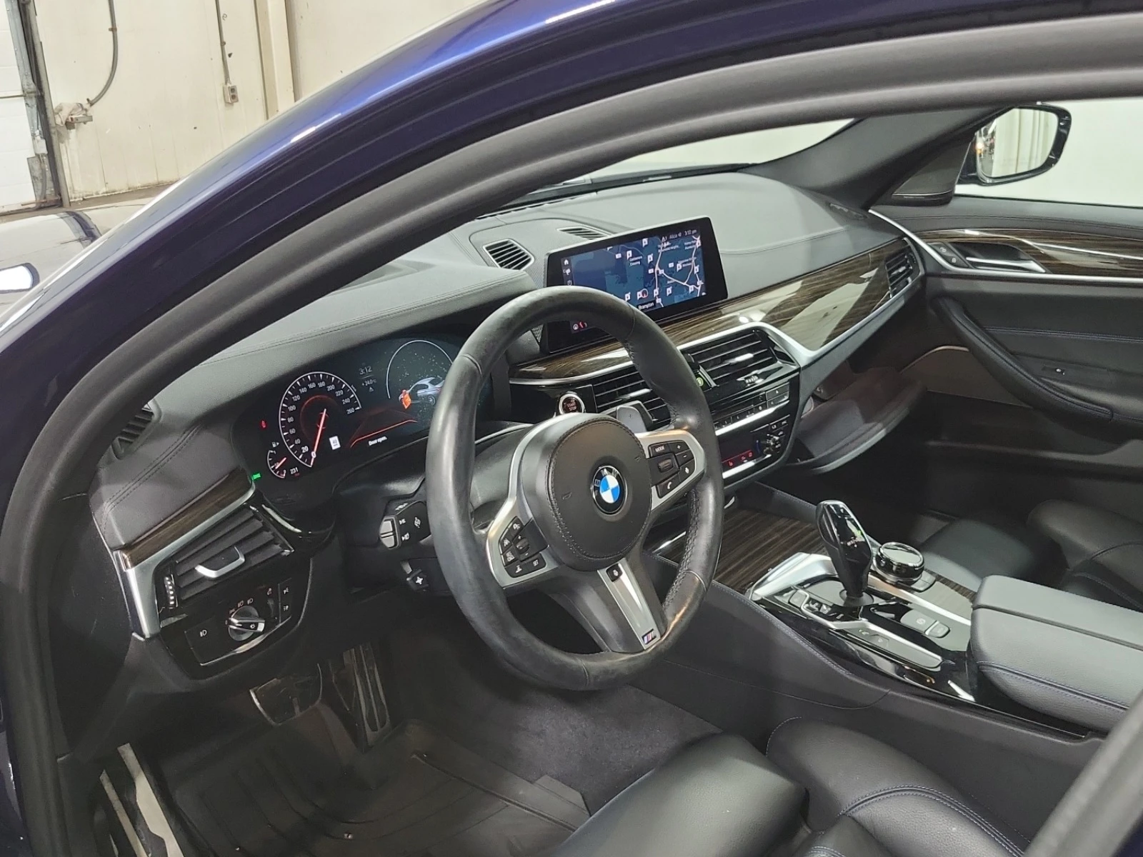 BMW 540 XDRIVE * * CARFAX * * АВТО КРЕДИТ * *  - изображение 7