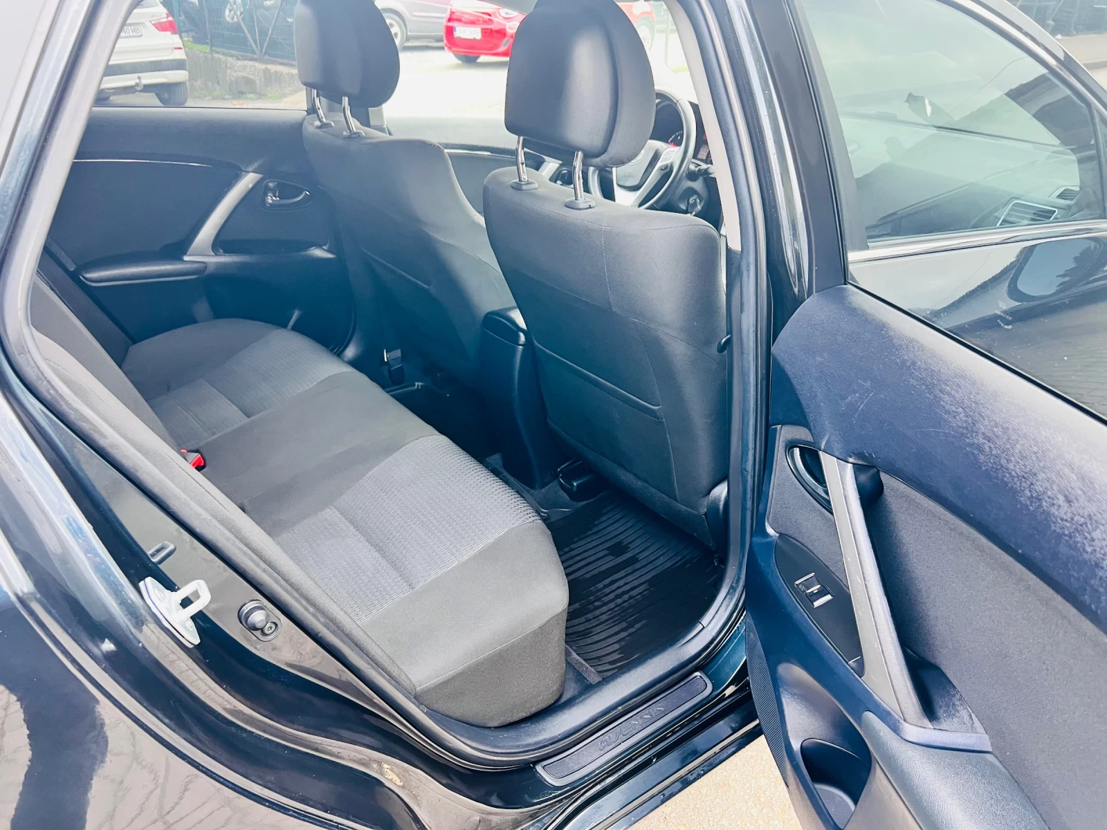 Toyota Avensis 2.0 d4d! Led! Xenon! Navigation! Ка - изображение 10