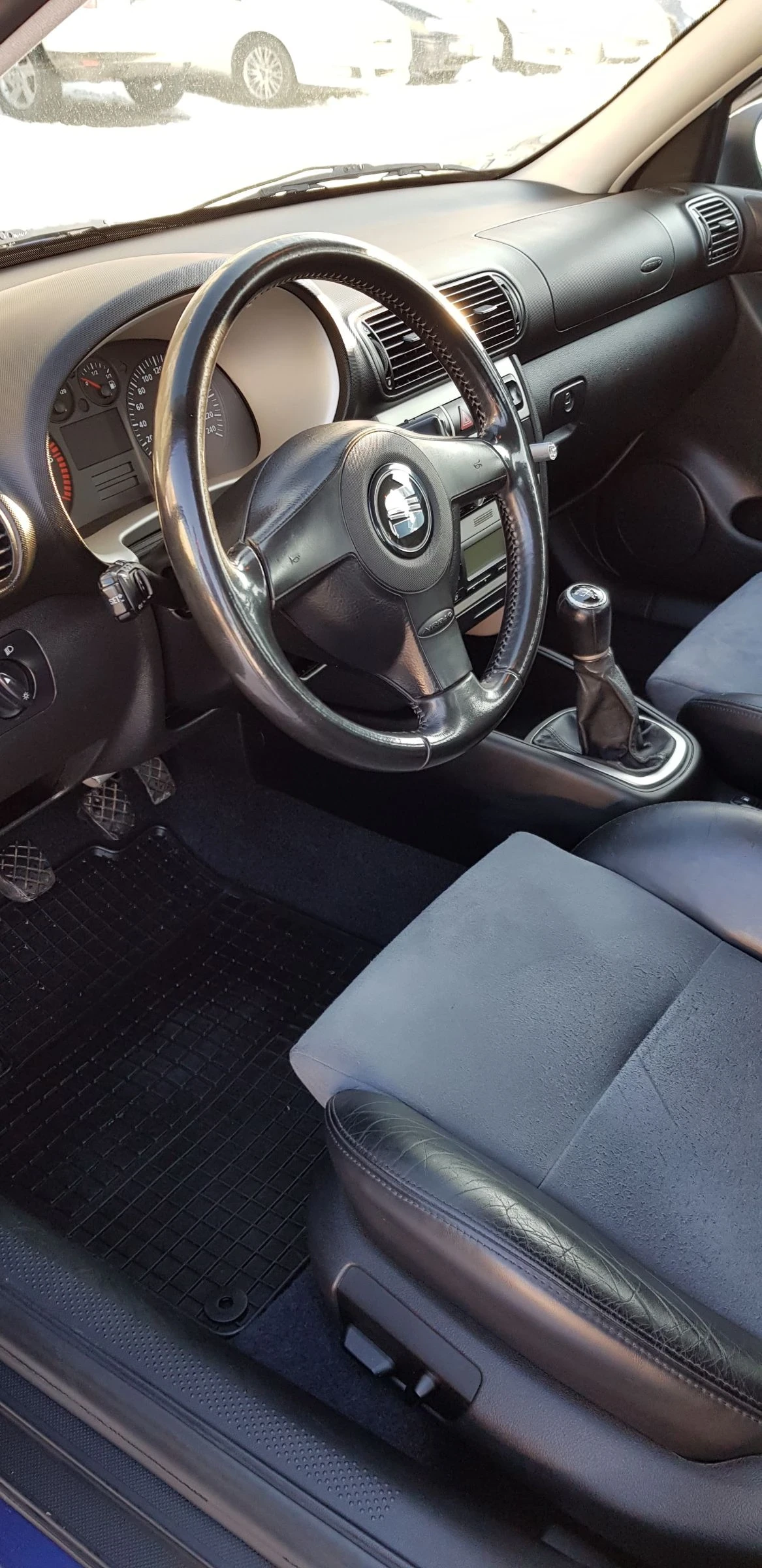 Seat Leon 1.9 tdi, 110 к.с. - топ състояние - изображение 8