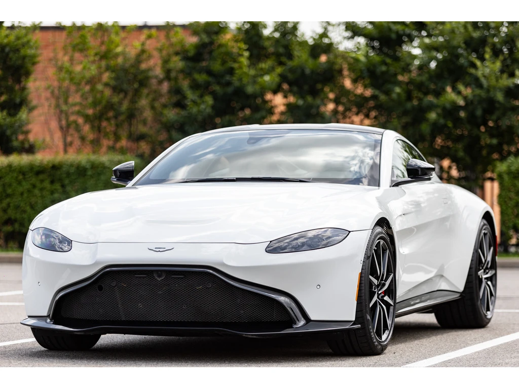 Aston Martin V8 Vantage TWIN TURBO COUPE/ АВТОКРЕДИТИРАНЕ - изображение 2