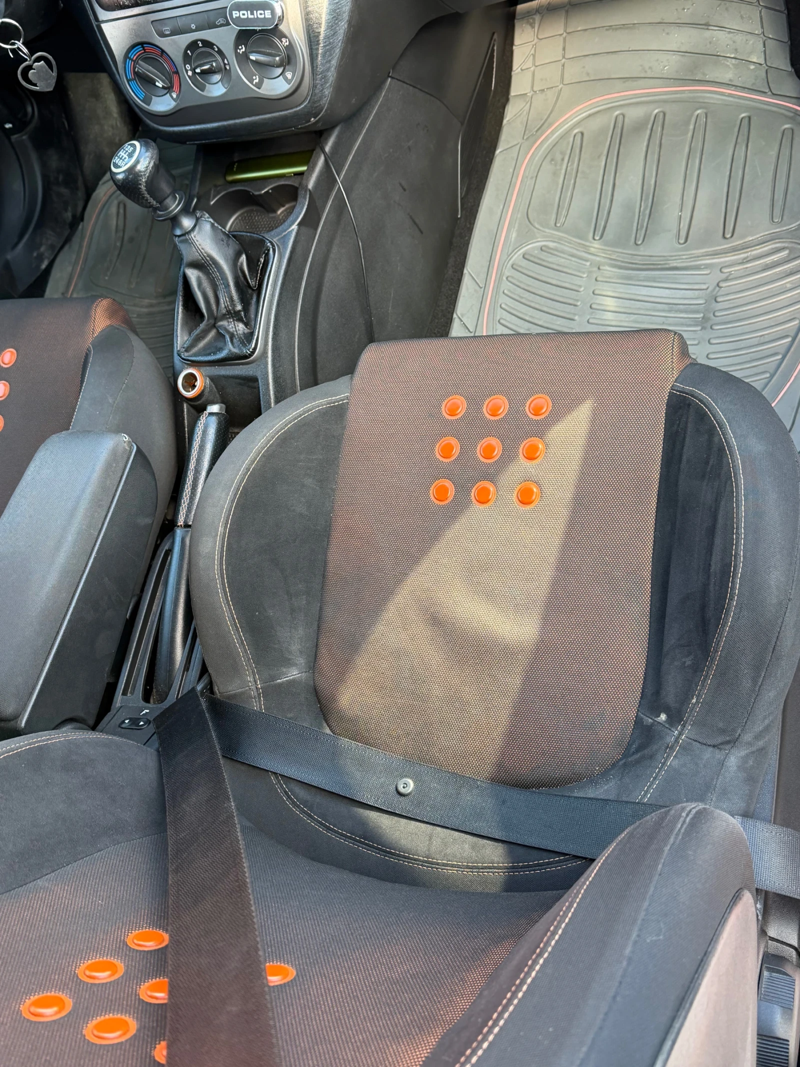 Fiat Punto 1.4 16v 95к.с - изображение 8