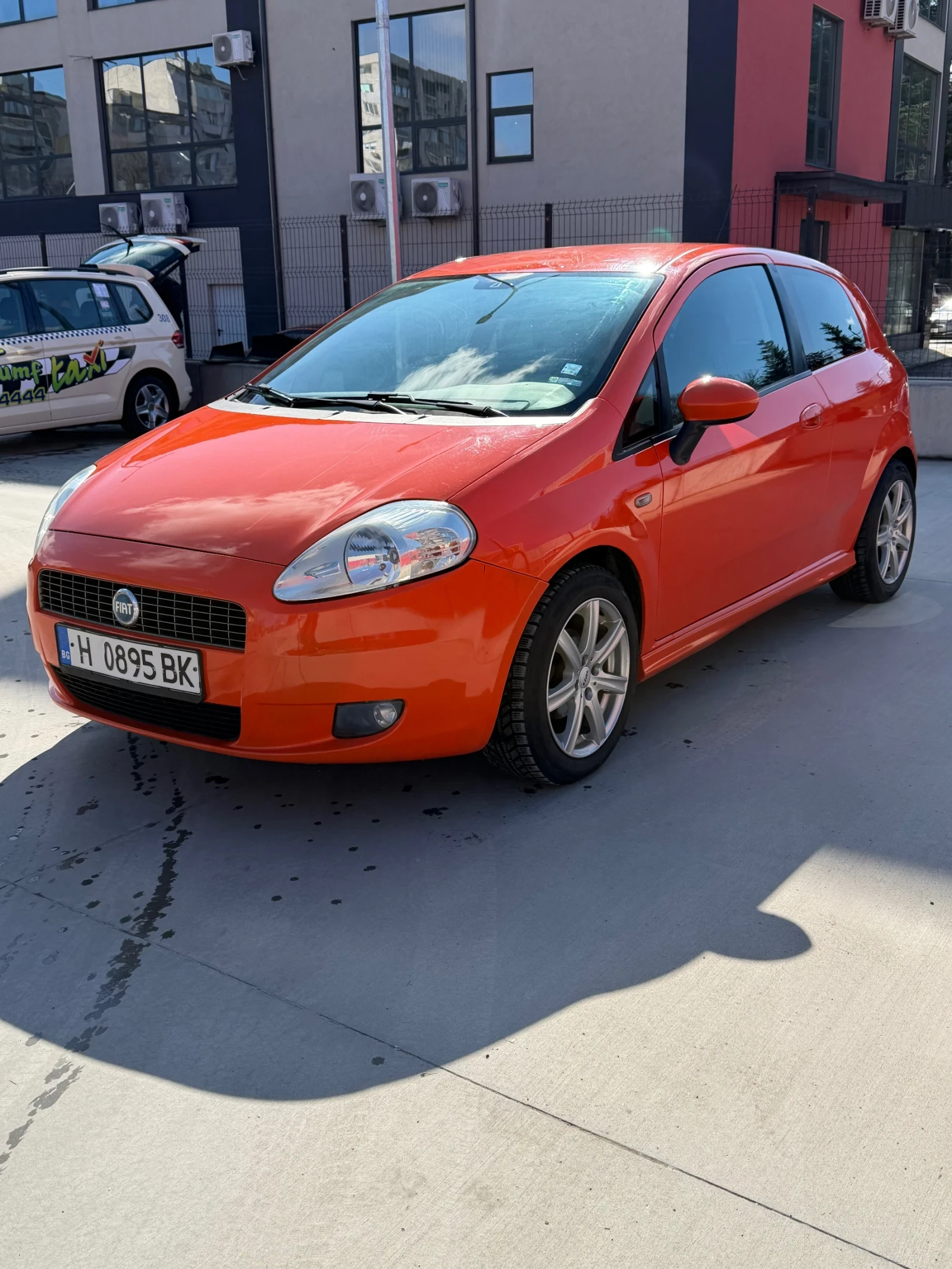 Fiat Punto 1.4 16v 95к.с - изображение 3