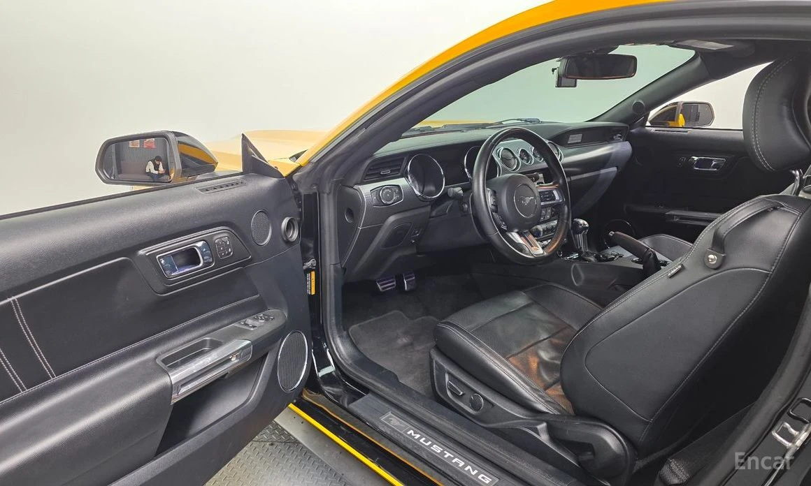 Ford Mustang 2.3 Eco Boost* GT-500 Pack* ОБДУХВАНЕ* КОЖА* NAVI*, снимка 6 - Автомобили и джипове - 53984376