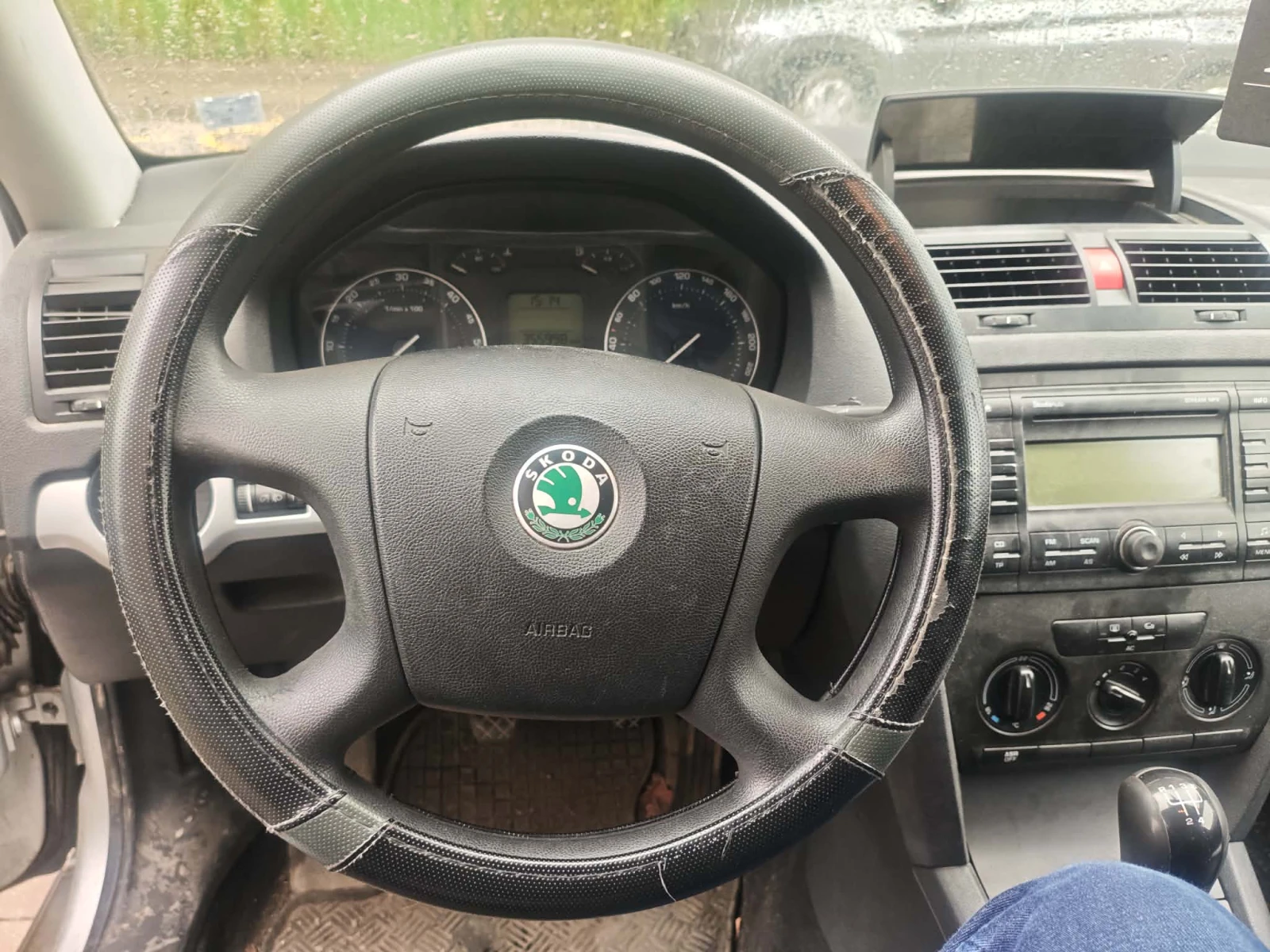 Skoda Octavia II 1.9 TDI, снимка 10 - Автомобили и джипове - 54069063