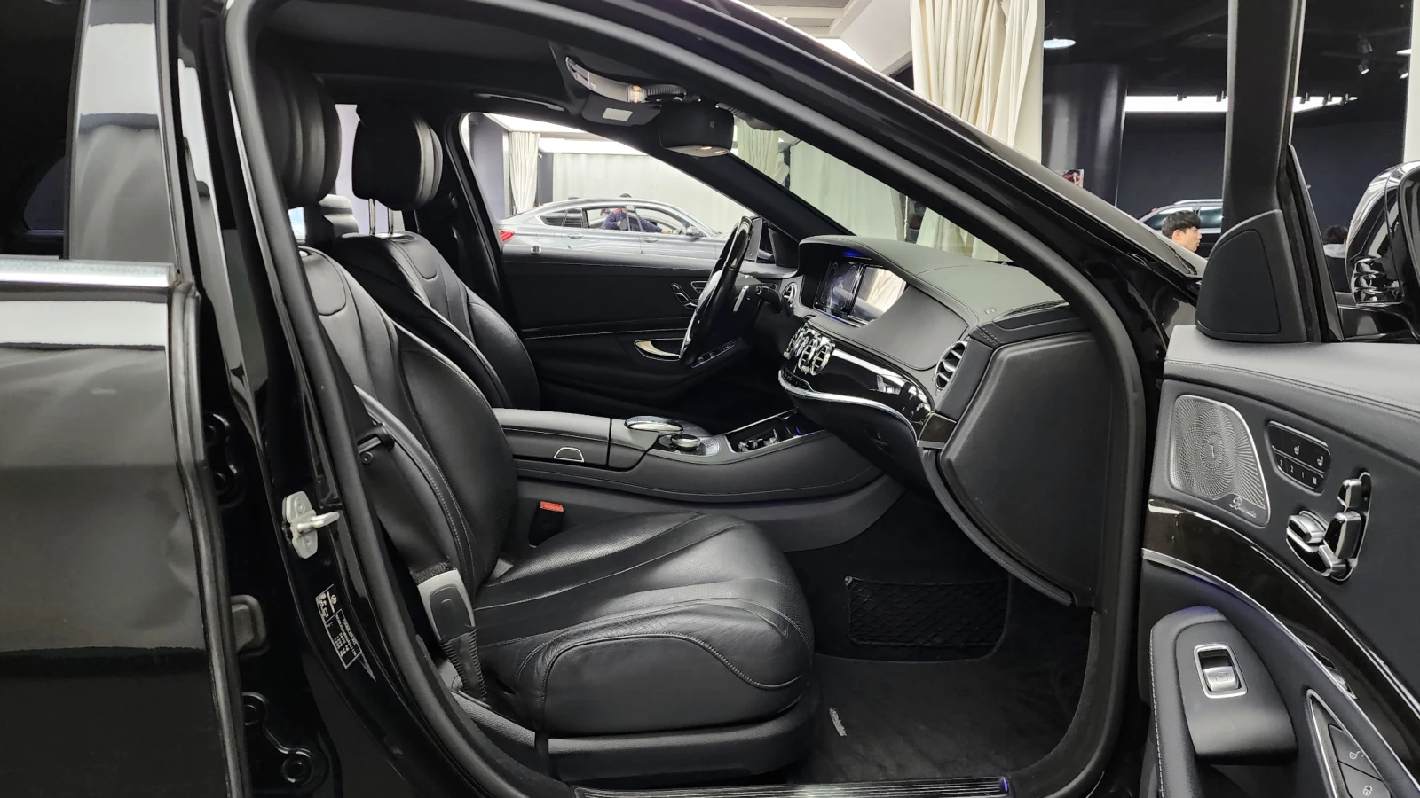 Mercedes-Benz S 450 DIS* BURM* 360* TV* Massage* , снимка 11 - Автомобили и джипове - 54697490