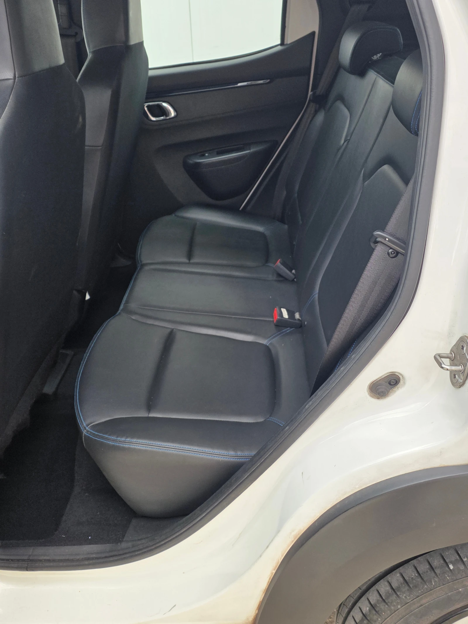 Dacia Spring Comfort 33Kwh, снимка 9 - Автомобили и джипове - 54887040