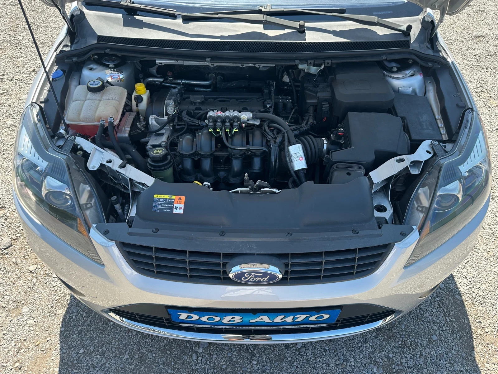Ford Focus 1.6TI-VCT-TITANIUM-XENON-ГАЗ-БЕНЗИН, снимка 16 - Автомобили и джипове - 55215844
