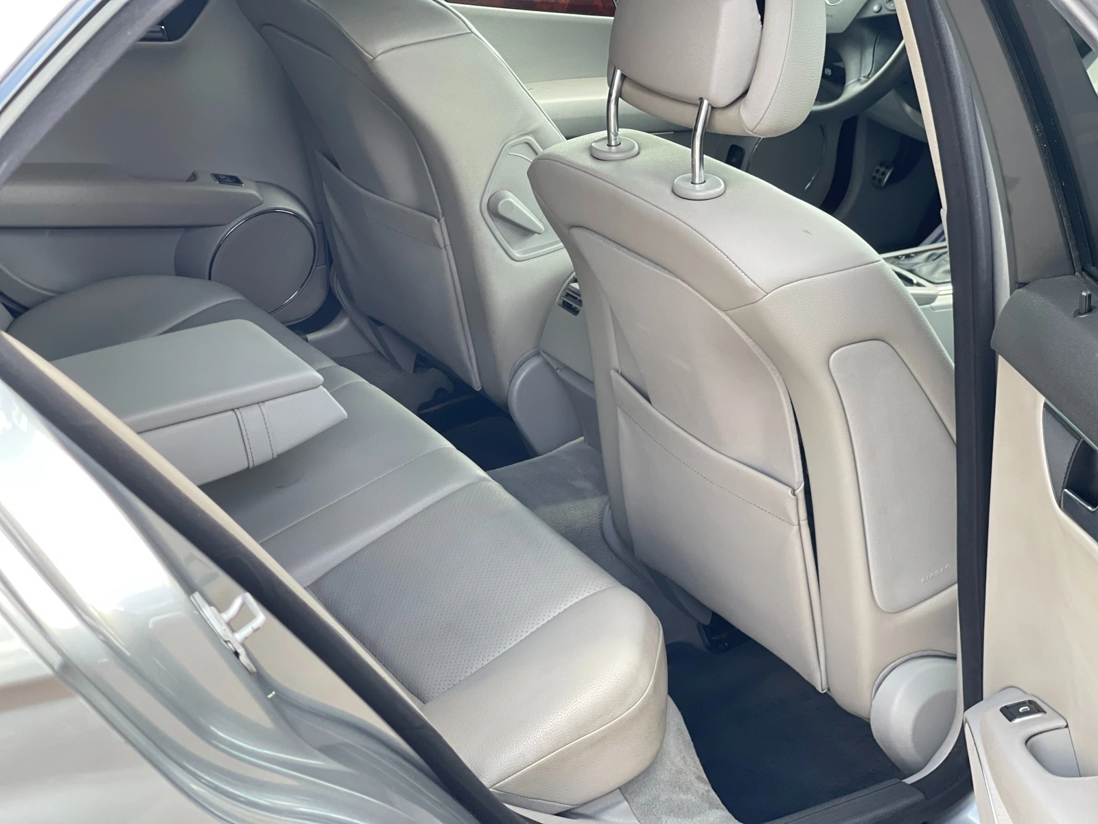 Mercedes-Benz C 220 CDi Elegance, снимка 8 - Автомобили и джипове - 55274335