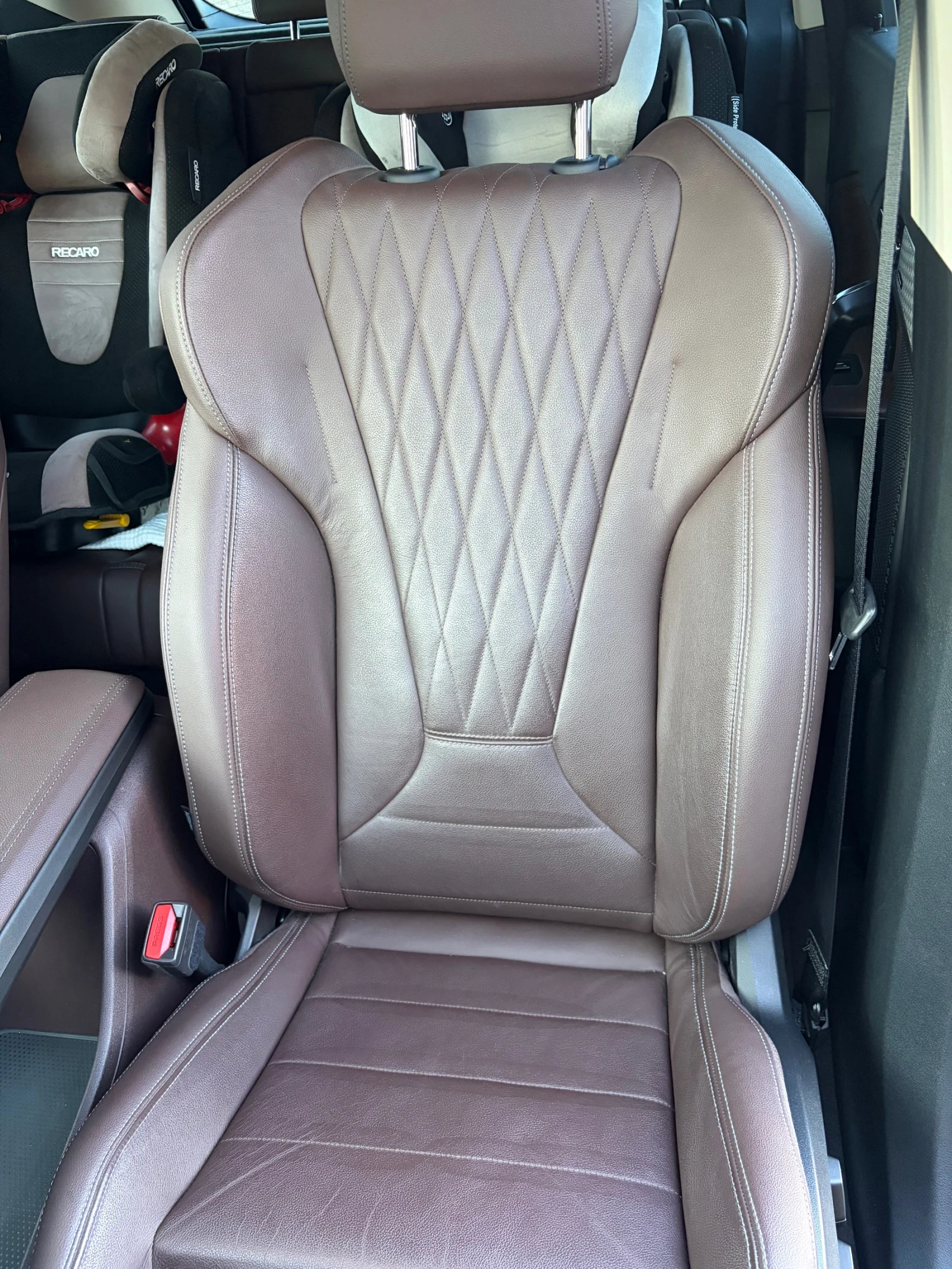 BMW iX1 electric, снимка 11 - Автомобили и джипове - 55729018