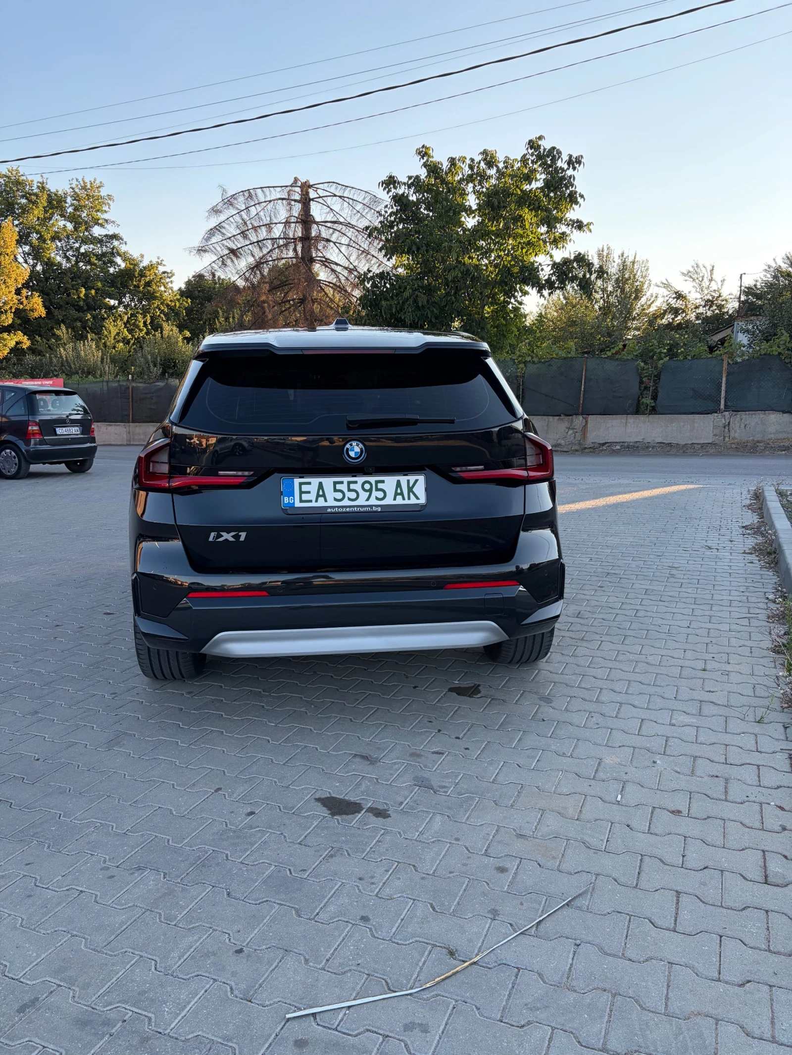 BMW iX1 electric, снимка 2 - Автомобили и джипове - 55729018