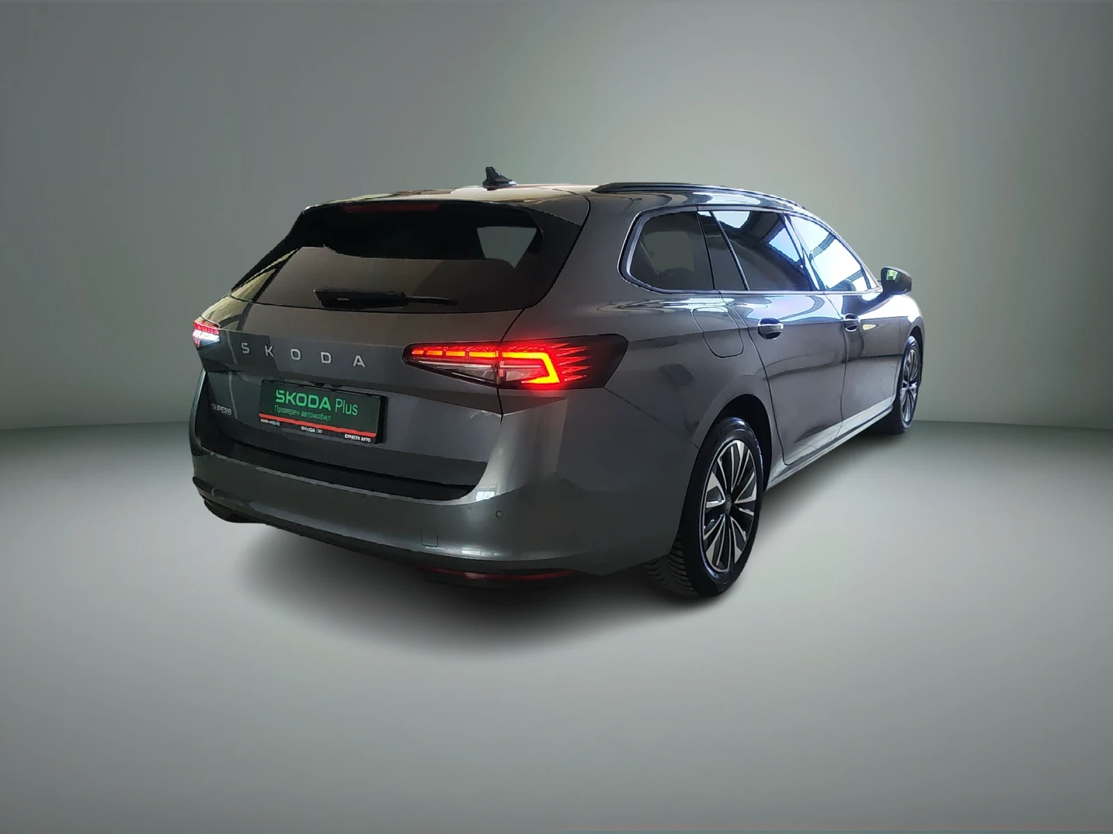 Skoda Superb 2.0 TSi/204 k.c. Selection, снимка 4 - Автомобили и джипове - 55751830