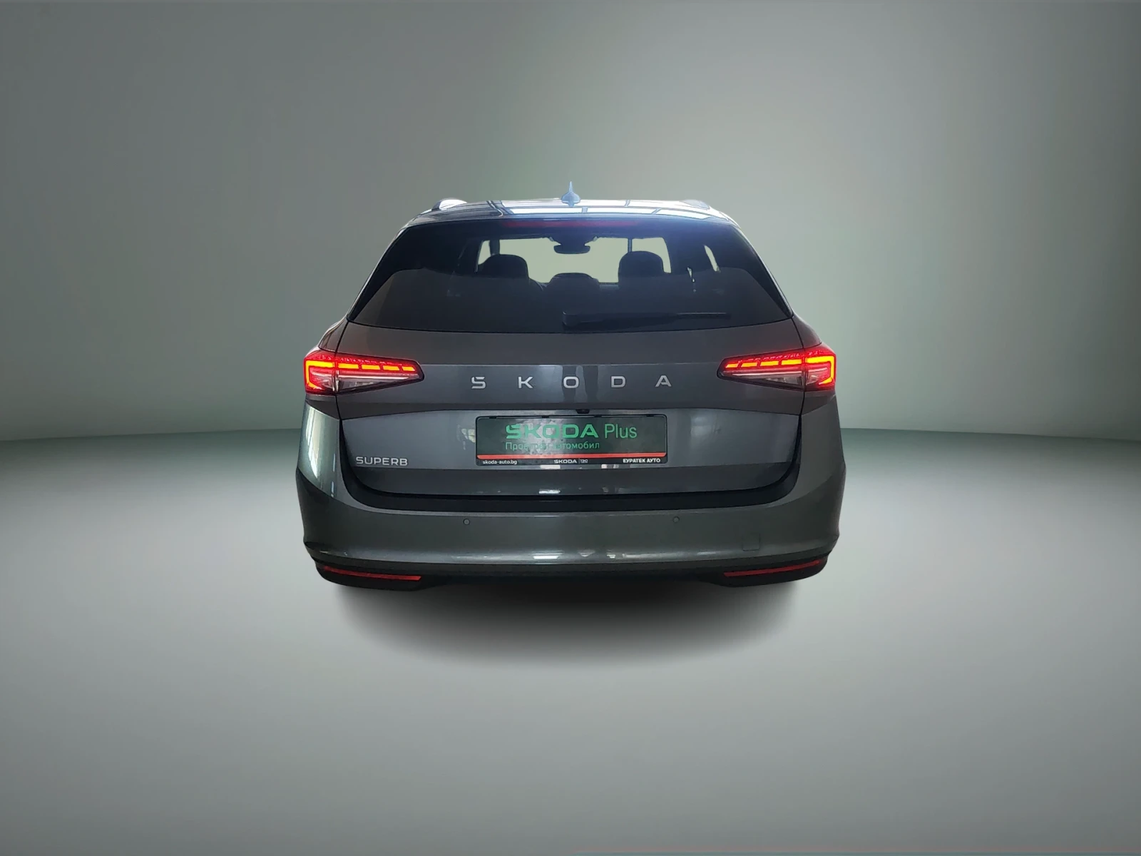 Skoda Superb 2.0 TSi/204 k.c. Selection, снимка 3 - Автомобили и джипове - 55751830