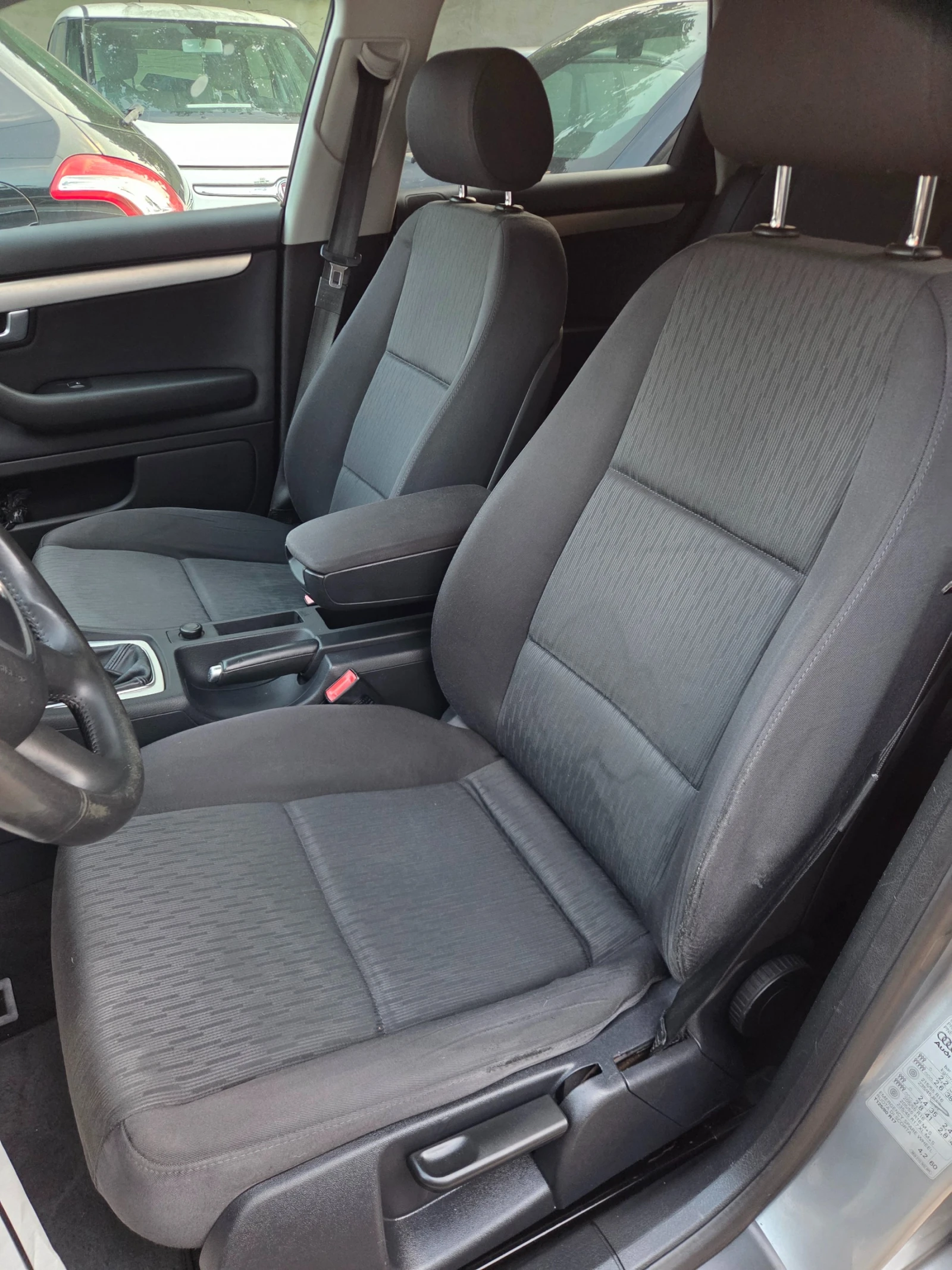 Audi A4 2.0TDI 140к.с. 6 скорости* ОТЛИЧНО, снимка 6 - Автомобили и джипове - 55894392