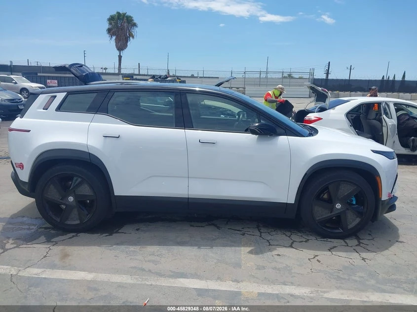 Fisker Ocean One AWD, снимка 13 - Автомобили и джипове - 55935337