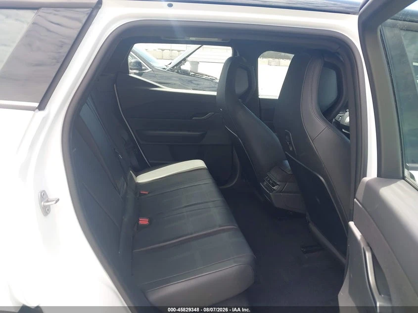 Fisker Ocean One AWD, снимка 8 - Автомобили и джипове - 55935337