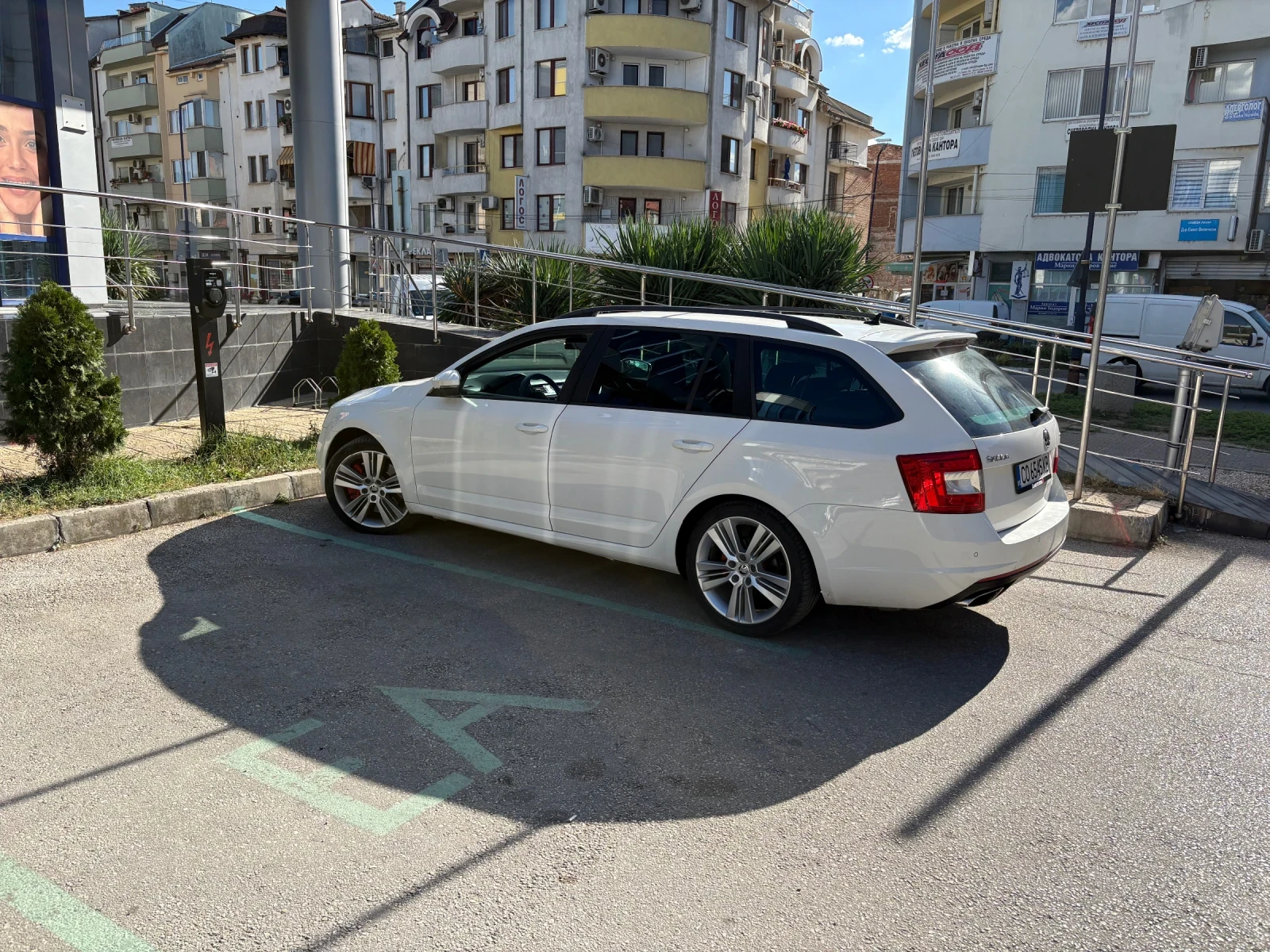 Skoda Octavia 2.0 TDI  VRS, снимка 6 - Автомобили и джипове - 55958562