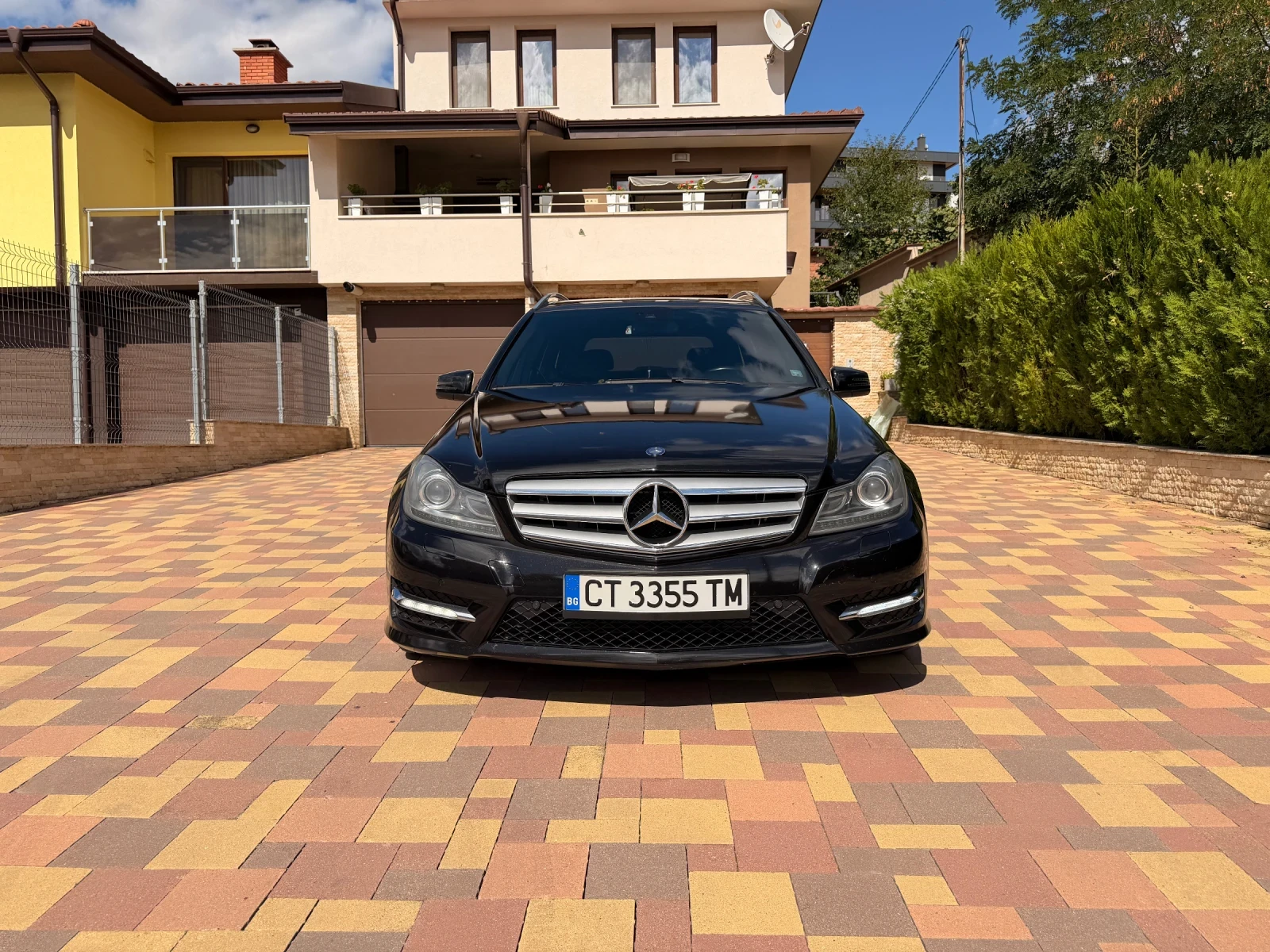 Mercedes-Benz C 300 AMG pack 4Matic, снимка 2 - Автомобили и джипове - 56215563