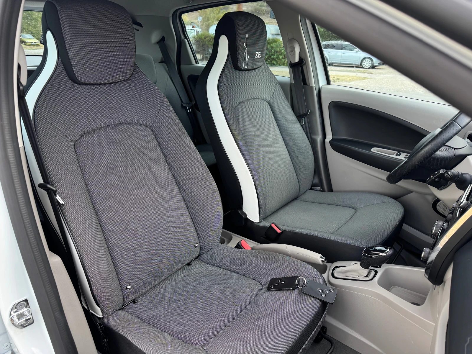 Renault Zoe Top Nova 25KW, снимка 10 - Автомобили и джипове - 56300528