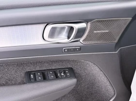 Volvo XC40 B4 = Ultra Dark = Гаранция, снимка 6