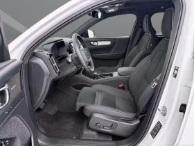 Volvo XC40 B4 = Ultra Dark = Гаранция, снимка 8