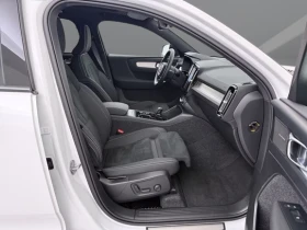 Volvo XC40 B4 = Ultra Dark = Гаранция, снимка 12