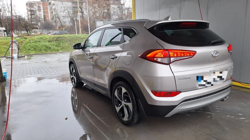 Hyundai Tucson, снимка 4 - Автомобили и джипове - 48174087