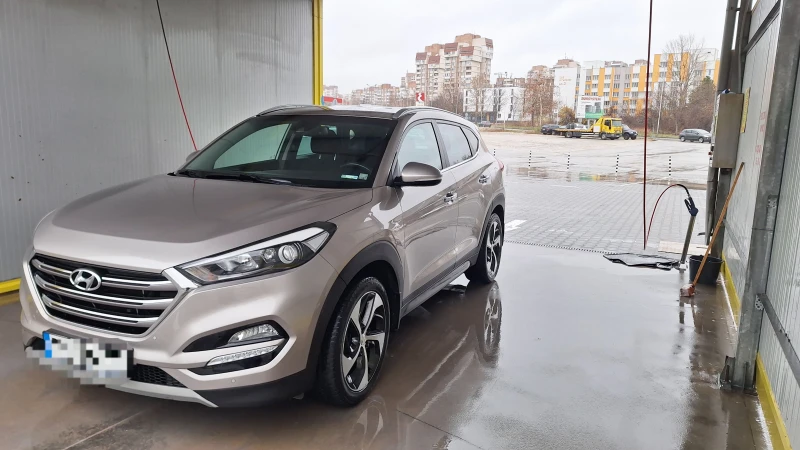 Hyundai Tucson, снимка 7 - Автомобили и джипове - 48174087