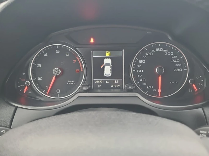 Audi Q5 * 3.0T Progressiv * CARFAX * , снимка 8 - Автомобили и джипове - 53276824