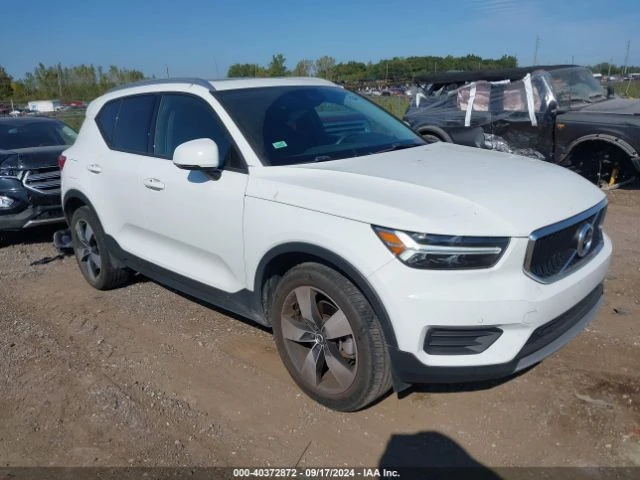 Volvo XC40 T5 MOMENTUM * Kупи сега * Без търг * Фиксирана цен, снимка 1 - Автомобили и джипове - 47526127