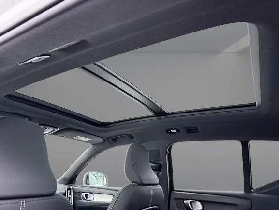 Volvo XC40 B4 = Ultra Dark = Гаранция, снимка 14 - Автомобили и джипове - 55099635