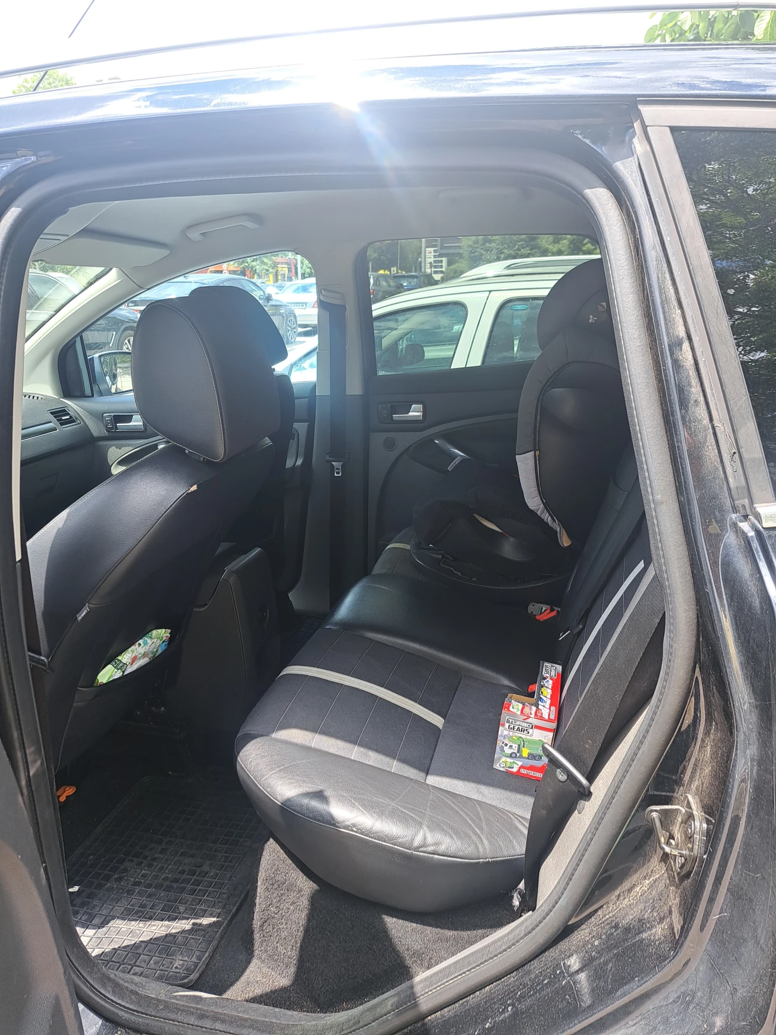 Ford Kuga  - изображение 5