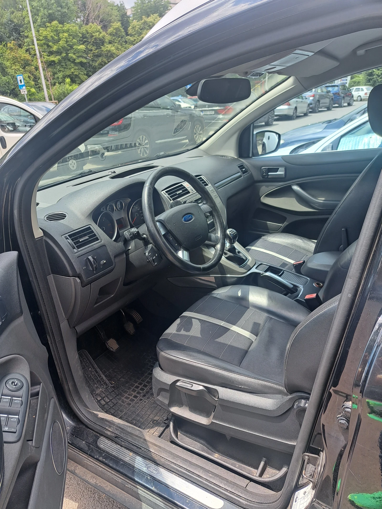 Ford Kuga  - изображение 4