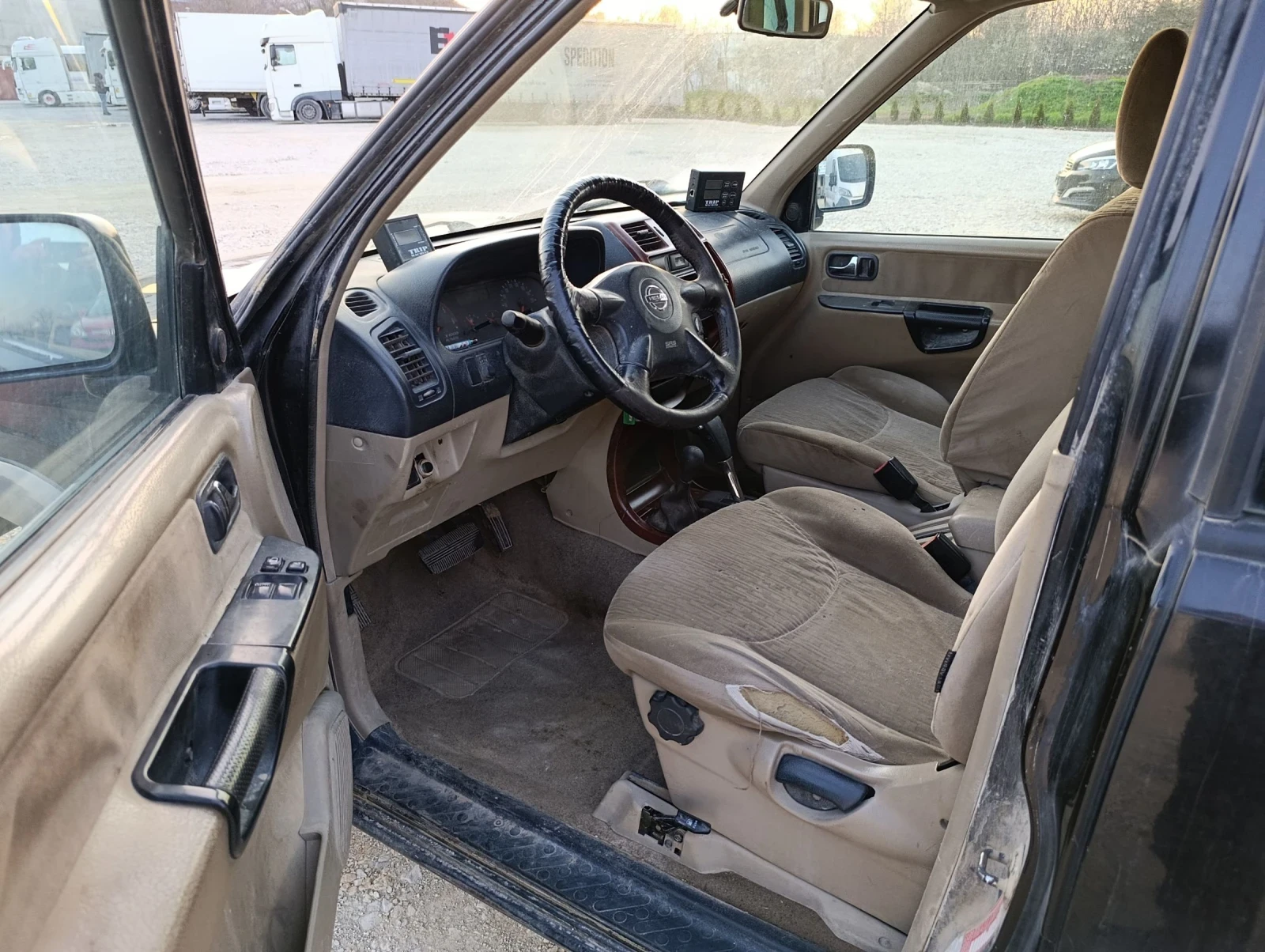 Nissan Terrano 3.0 ИТАЛИЯ, снимка 6 - Автомобили и джипове - 53989227