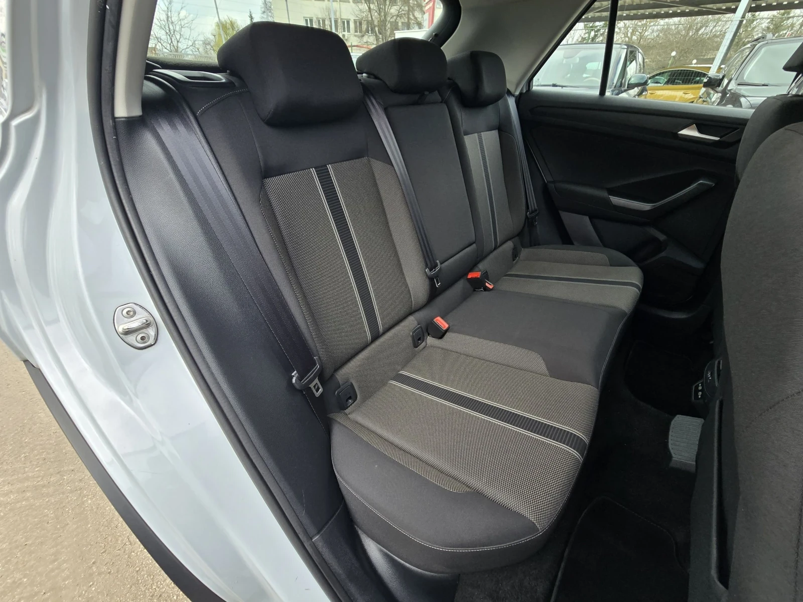 VW T-Roc 2.0TDI 150к.с STYLE DSG, снимка 14 - Автомобили и джипове - 54079295