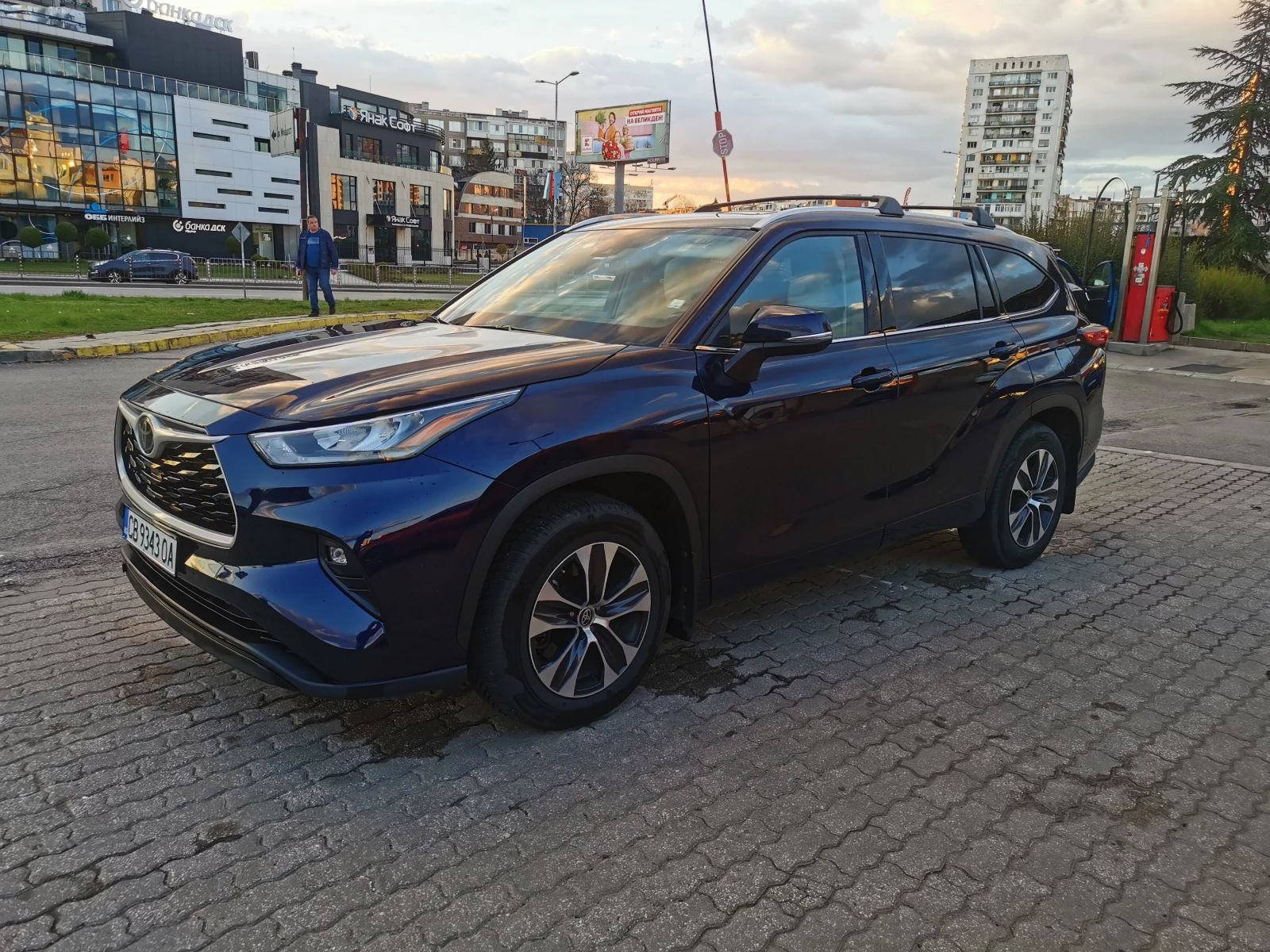 Toyota Highlander, снимка 3 - Автомобили и джипове - 55360667