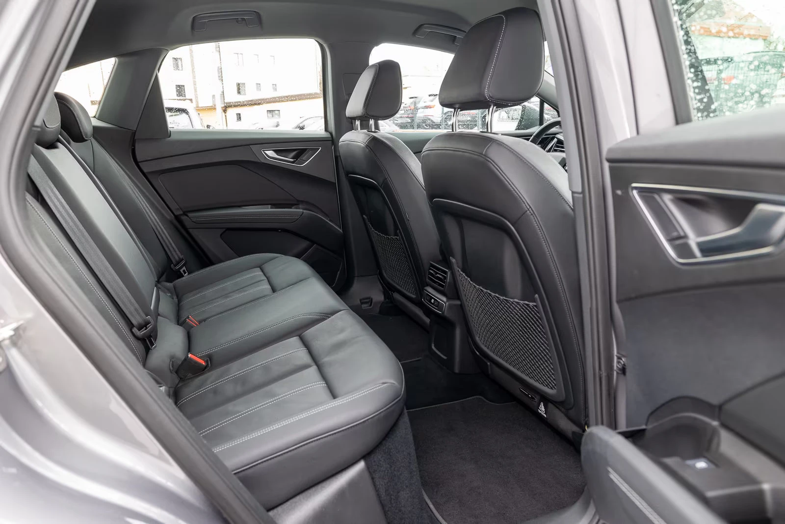 Audi Q4 E-TRON 50/299HP/S-LINE/QUATTRO/MATRIX/CAM/LED/560q | Mobile.bg � ����������� 12
