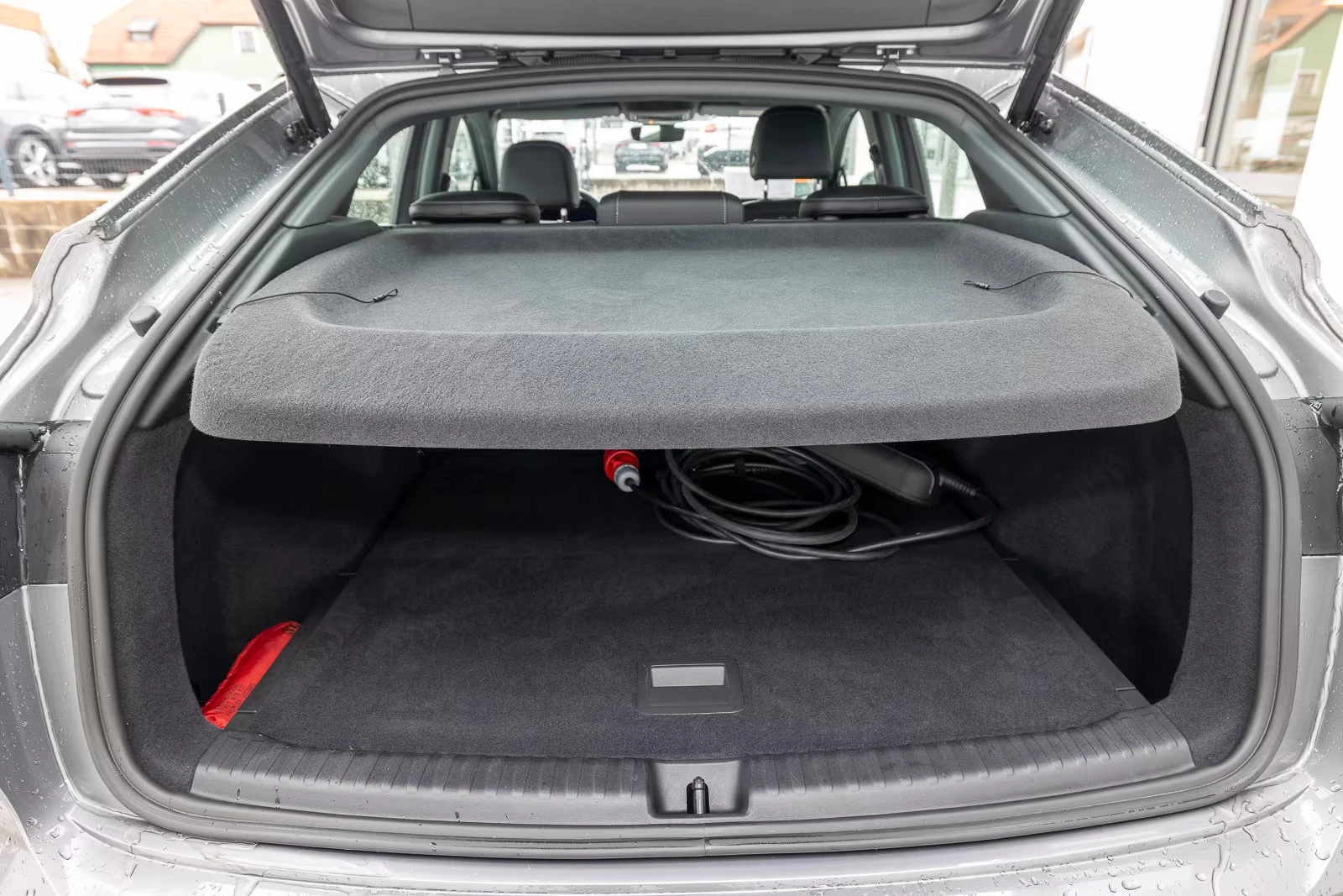 Audi Q4 E-TRON 50/299HP/S-LINE/QUATTRO/MATRIX/CAM/LED/560q | Mobile.bg � ����������� 14